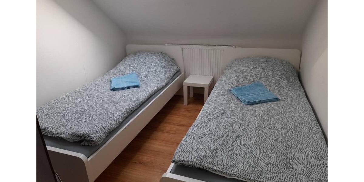 Wohnen auf Zeit Göppingen - 8 Zimmer, 202 m&sup2;, 14&euro; | Angebot:21847559