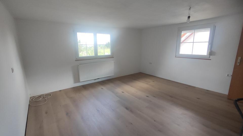 Schöne helle 4-Zimmer Wohnung Nähe Wolfegg zu vermieten