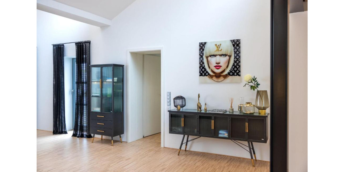 Wohnen auf Zeit Gütersloh - 4 Zimmer, 245 m&sup2;, 2.950&euro; | Angebot:25209028