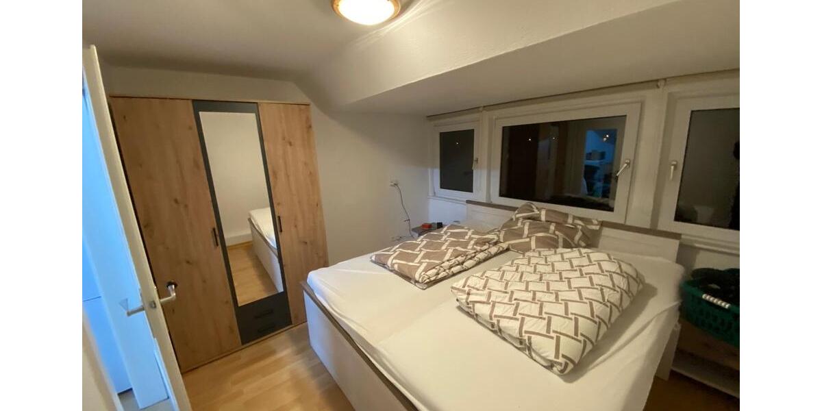 Dachgeschoßwohnung Nienburg (Weser) - 2 Zimmer, 65 m&sup2;, 460&euro; | Angebot:26295182