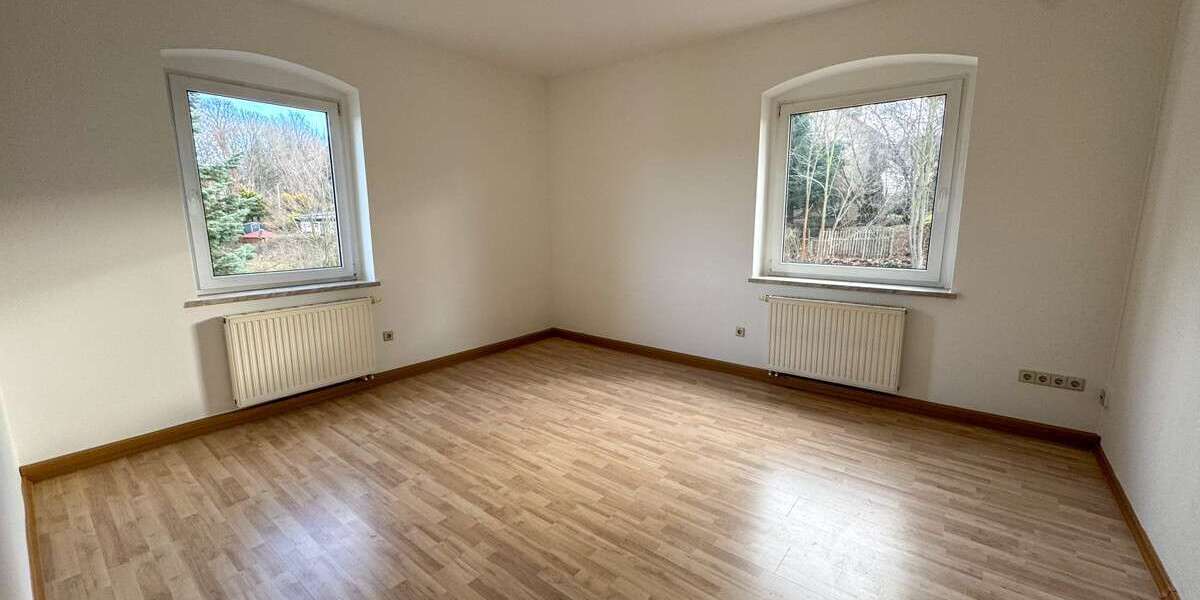 Etagenwohnung Lößnitz - 2 Zimmer, 49 m&sup2;, 294&euro; | Angebot:26889998