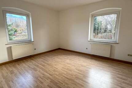 Wohnung Lößnitz - 2 Zimmer, 49 m&sup2;, 294&euro; | Angebot:26889998