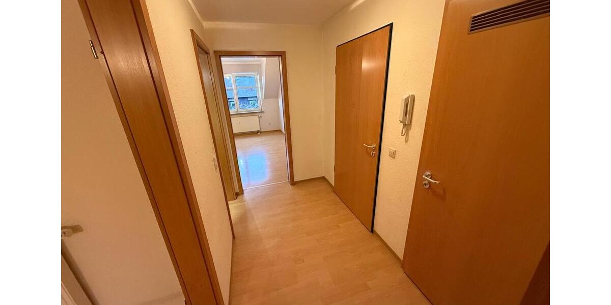 Dachgeschoßwohnung Lohfelden - 2 Zimmer, 52 m&sup2;, 575&euro; | Angebot:26701800