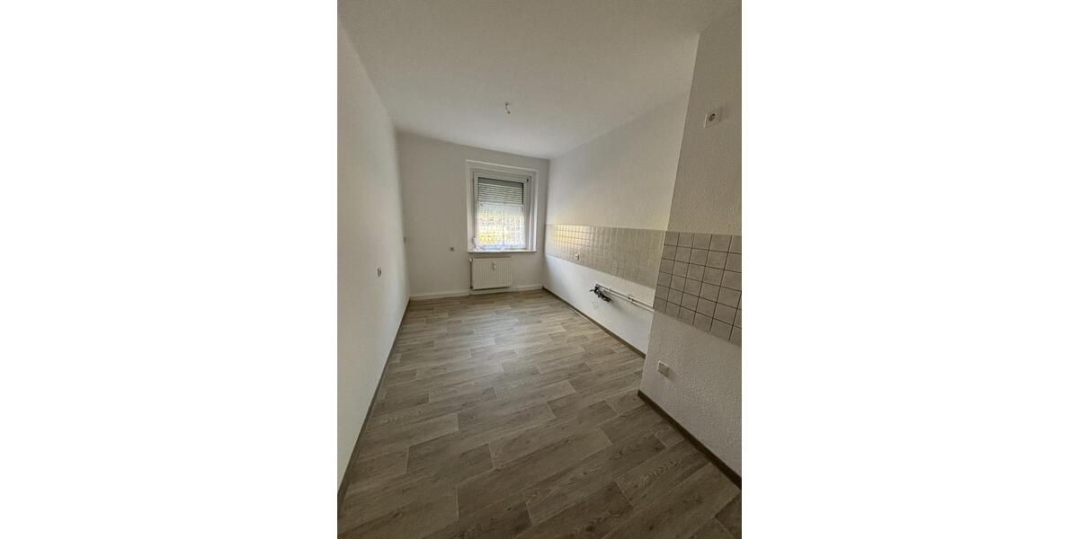 Erdgeschoßwohnung Zeitz - 2 Zimmer, 51 m&sup2;, 333&euro; | Angebot:24506397