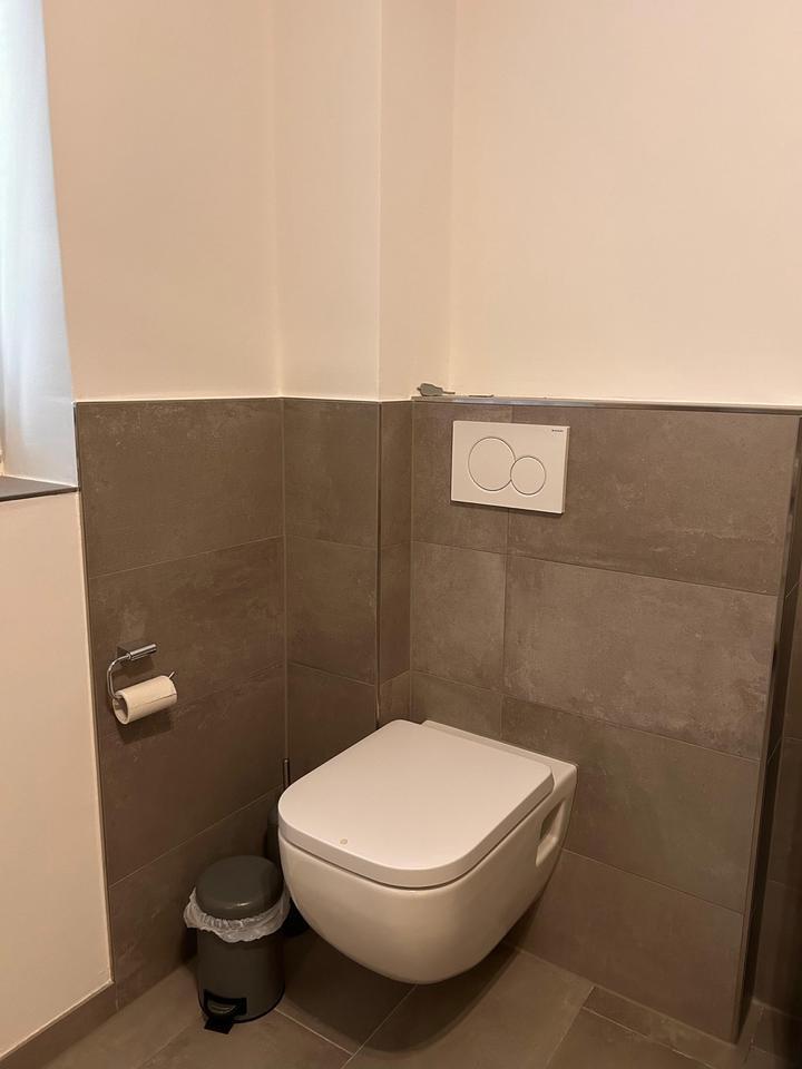 Komfortable Erdgeschoss Wohnung mit EBK, Terrasse u. Stellplatz