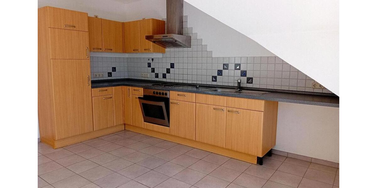 Dachgeschoßwohnung Waldems - 3 Zimmer, 110 m&sup2;, 800&euro; | Angebot:25977156