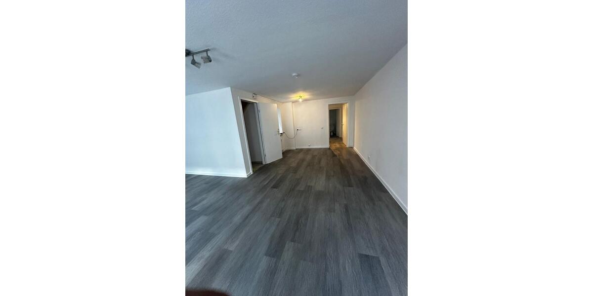 Etagenwohnung Teterow - 4 Zimmer, 101 m&sup2;, 911&euro; | Angebot:26248161