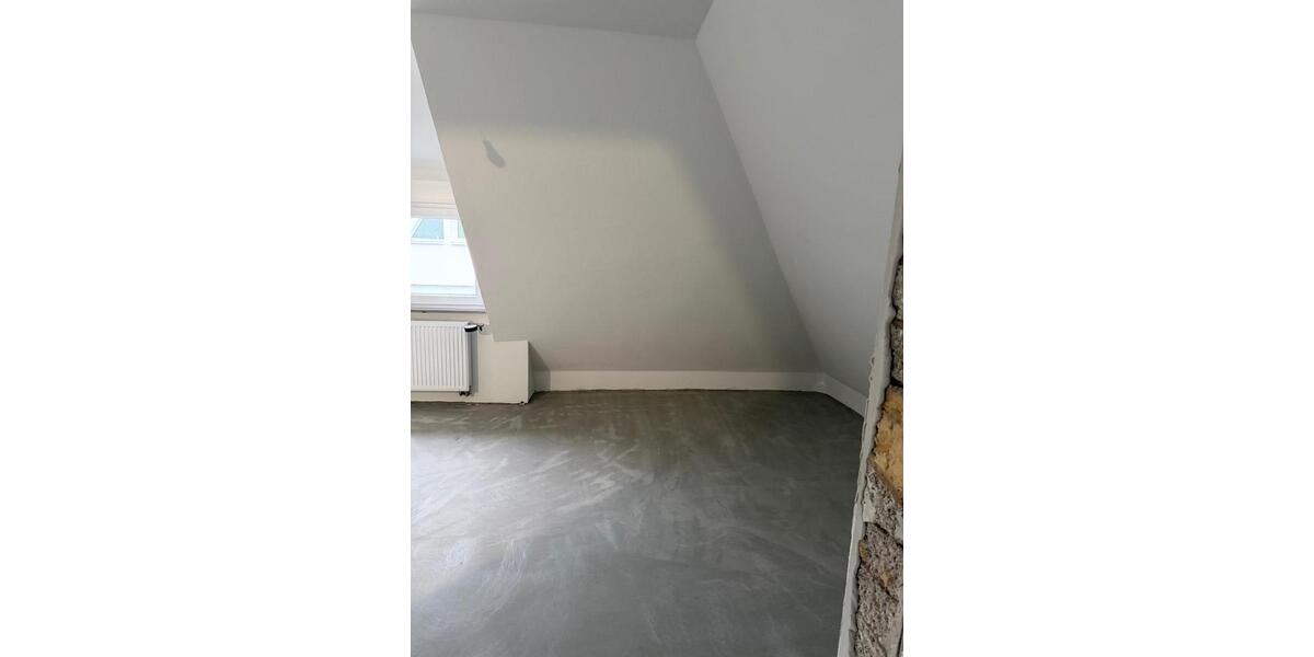 Dachgeschoßwohnung Backnang - 2 Zimmer, 50 m&sup2;, 700&euro; | Angebot:25173358