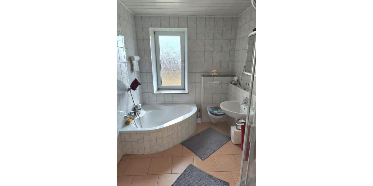 Etagenwohnung Dettelbach - 3 Zimmer, 80 m&sup2;, 730&euro; | Angebot:25002691