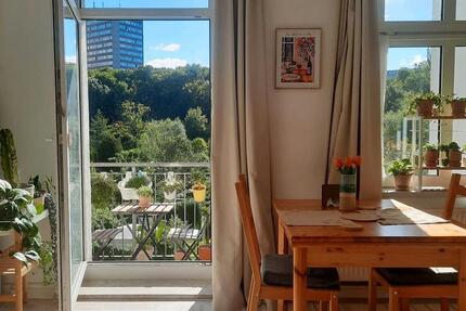 Helle Wohnung in Frankfurt Oder mit Balkon, Garage und Küche 1 zimmer