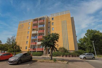 Helle 2-R.-Wohnung mit großer Küche und Balkon am Elbecenter 2 zimmer