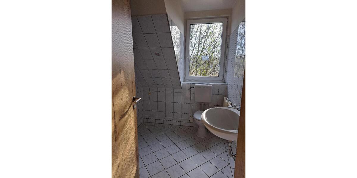 Dachgeschoßwohnung Hamweddel - 1 Zimmer, 45 m&sup2;, 450&euro; | Angebot:26193282