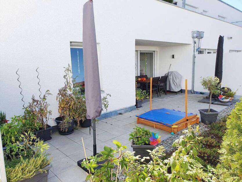 Schicke 3 Zimmer-Wohnung mit Terrasse in Leinfelden