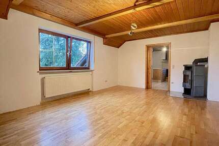 Wohnung Baierbach - 5 Zimmer, 142 m&sup2;, 960&euro; | Angebot:25716888