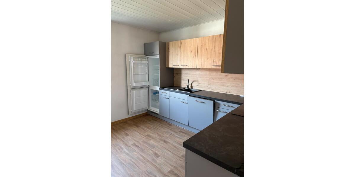 Etagenwohnung Fürstenstein - 3 Zimmer, 80 m&sup2;, 600&euro; | Angebot:25887726