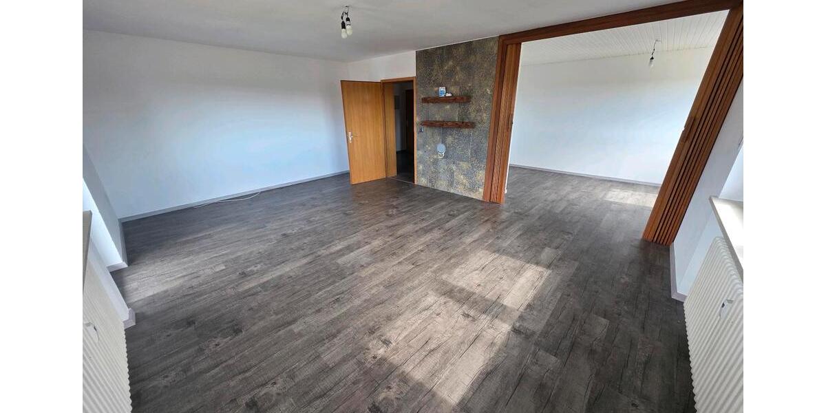 Etagenwohnung Langdorf - 3.5 Zimmer, 120 m&sup2;, 850&euro; | Angebot:26039848