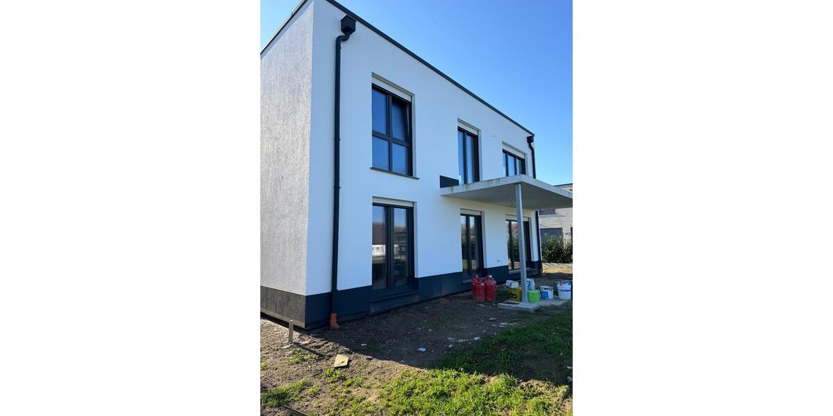 Erdgeschoßwohnung Osnabrück Gretesch - 4 Zimmer, 115 m&sup2;, 1.500&euro; | Angebot:25793273