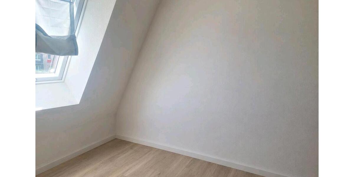 Dachgeschoßwohnung Suhl - 3 Zimmer, 50 m&sup2;, 520&euro; | Angebot:26614441
