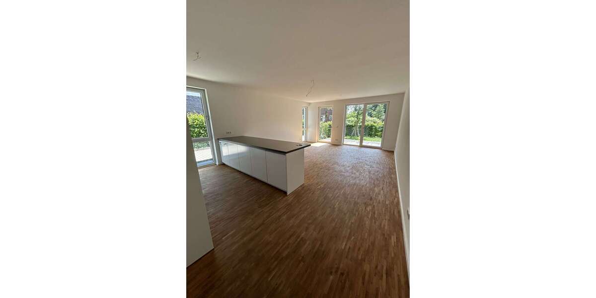 Etagenwohnung Hamburg Wandsbek - 5 Zimmer, 141 m&sup2;, 1.900&euro; | Angebot:26766233