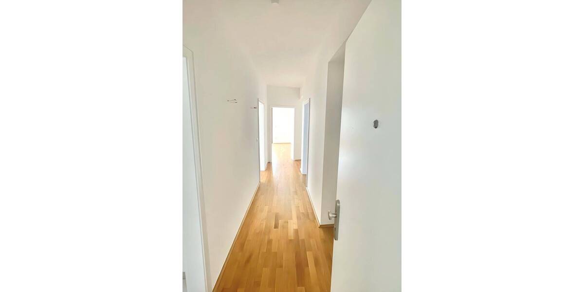 Etagenwohnung Ratingen Zentrum - 3 Zimmer, 95 m&sup2;, 1.300&euro; | Angebot:26825337
