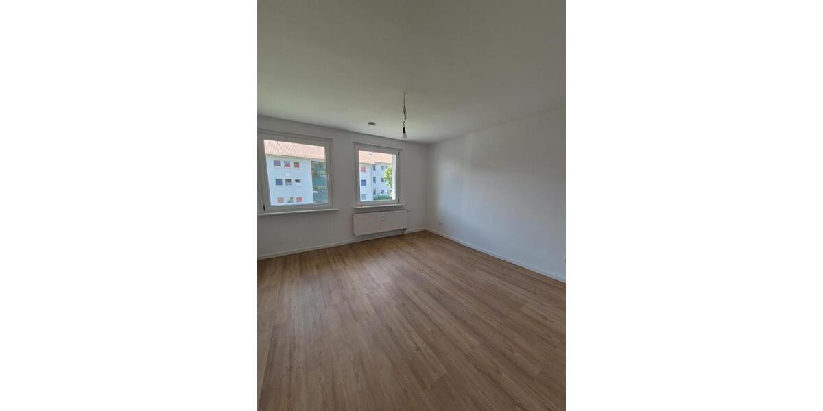 Etagenwohnung Schöningen - 3 Zimmer, 67 m&sup2;, 490&euro; | Angebot:26553833