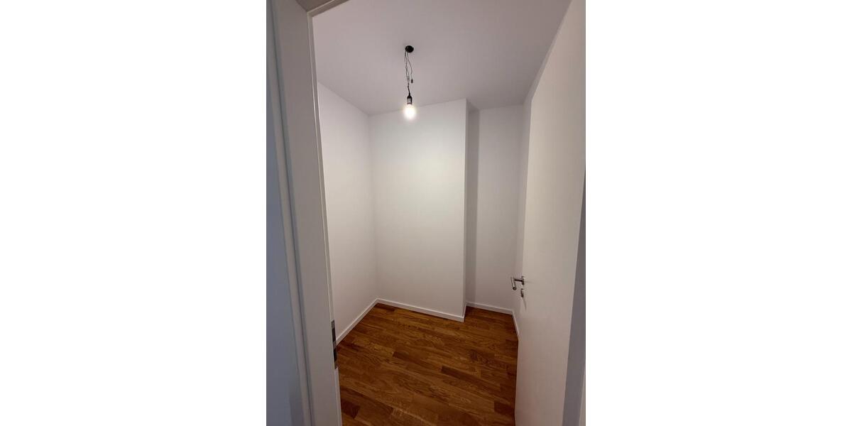 Einfamilienhaus Berlin Mitte - 2 Zimmer, 67 m&sup2;, 1.720&euro; | Angebot:26279899