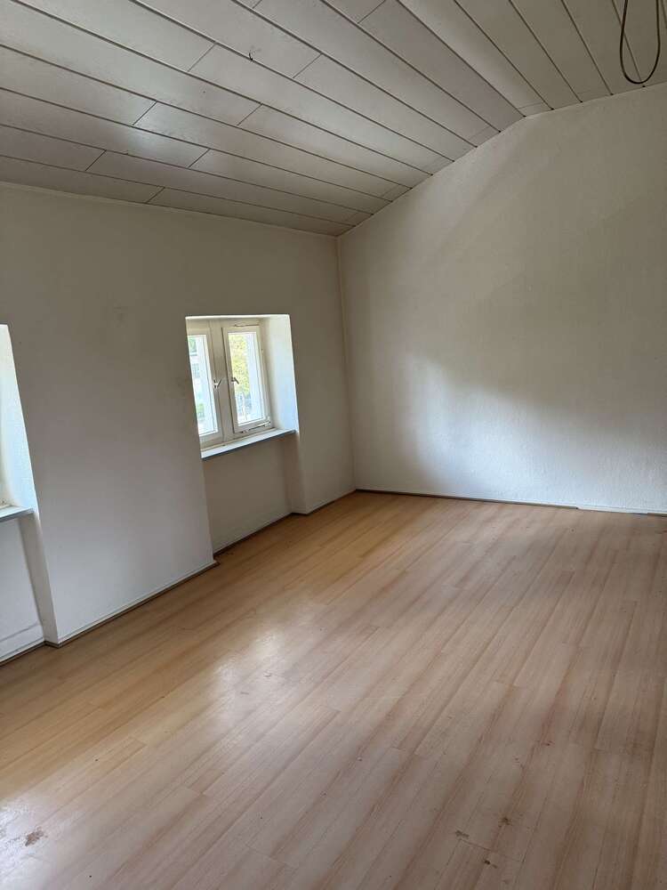Wohnung zum Mieten in Niederbrechen 990 € 100 m²