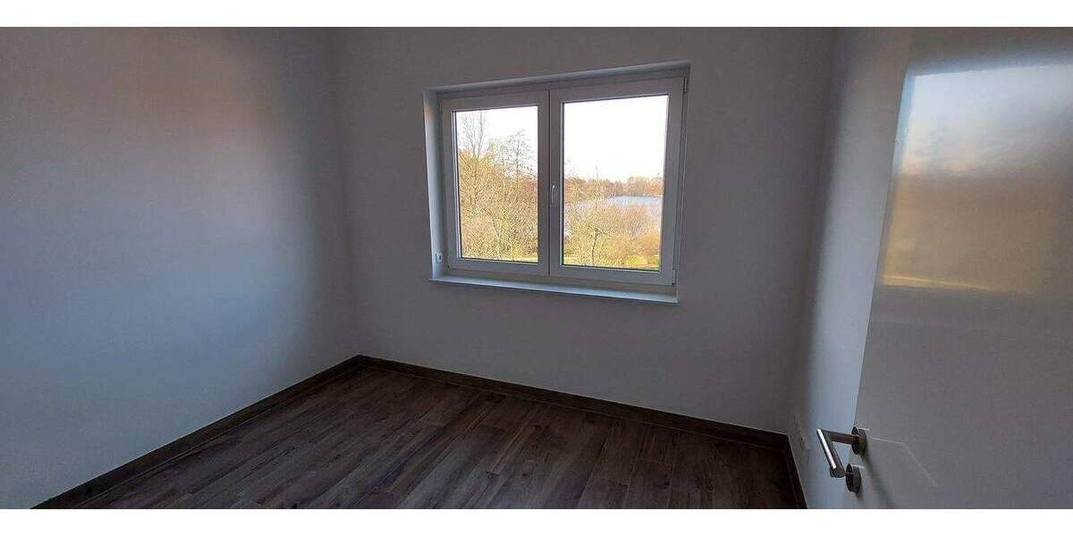 Etagenwohnung Stralsund Andershof - 5 Zimmer, 127 m&sup2;, 1.650&euro; | Angebot:24834494
