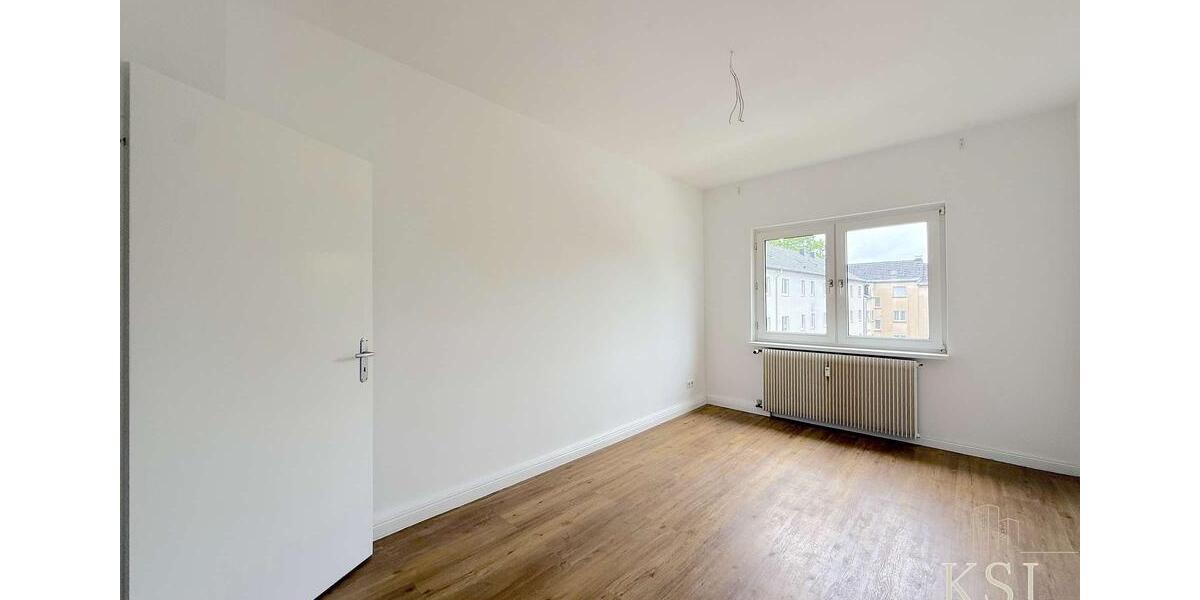Etagenwohnung Oberhausen - 2.5 Zimmer, 65 m&sup2;, 585&euro; | Angebot:26649718