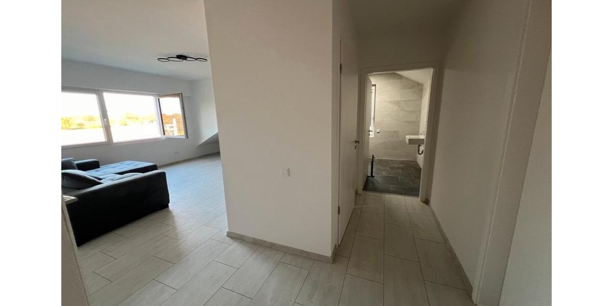 Dachgeschoßwohnung Heinsberg - 3 Zimmer, 68 m&sup2;, 1.115&euro; | Angebot:26271504