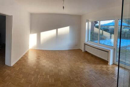 Haus Lage - 5 Zimmer, 150 m&sup2;, 1.400&euro; | Angebot:25254956