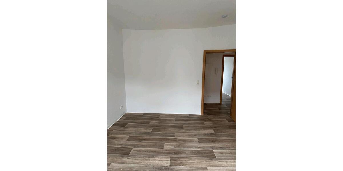 Etagenwohnung Saalfeld (Saale) - 1 Zimmer, 16 m&sup2;, 470&euro; | Angebot:24981102