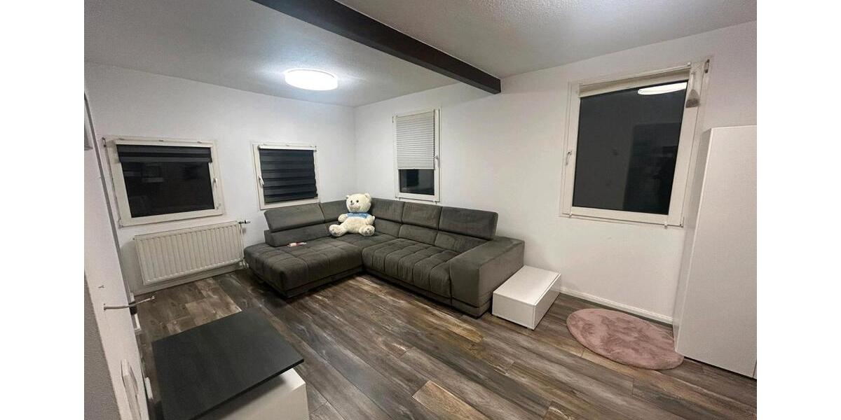 Helle 4-Zimmer-Wohnung auf 3 Etagen - ca. 80m², eigener Eingang 4 zimmer