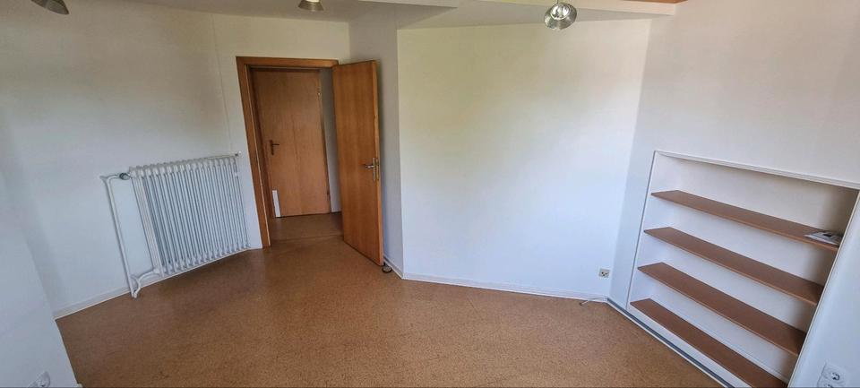 Dachgeschoßwohnung Duisburg Hamborn - 2 Zimmer, 60 m&sup2;, 600&euro; | Angebot:26241615