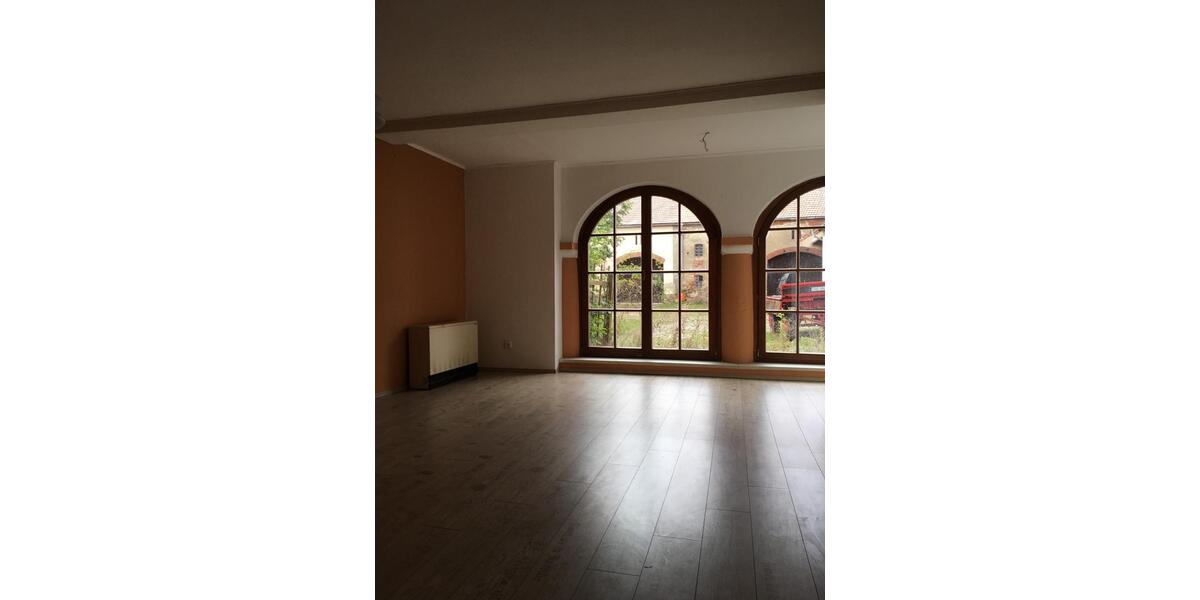Erdgeschoßwohnung Mügeln - 3 Zimmer, 90 m&sup2;, 680&euro; | Angebot:24604083