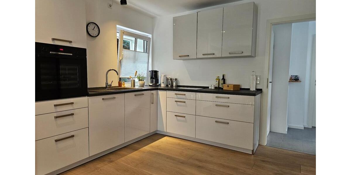 Wohnen auf Zeit Hamburg Wandsbek - 4 Zimmer, 79 m&sup2;, 2.100&euro; | Angebot:18934580