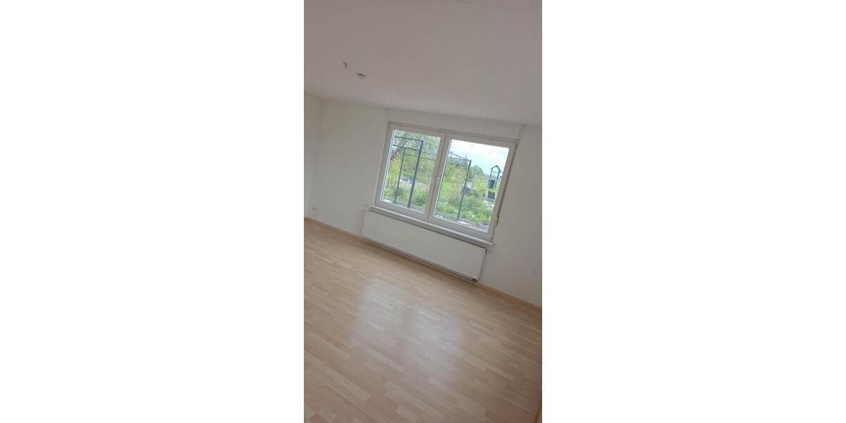 Erdgeschoßwohnung Samtens - 3 Zimmer, 95 m&sup2;, 1.140&euro; | Angebot:26553098