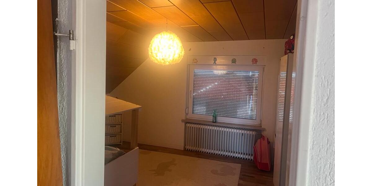 Etagenwohnung Helmstedt - 5 Zimmer, 120 m&sup2;, 1.250&euro; | Angebot:25811820