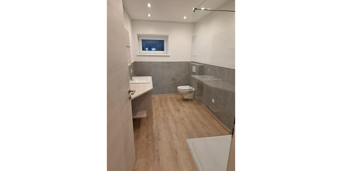 Etagenwohnung Bad Bocklet - 3.5 Zimmer, 110 m&sup2;, 890&euro; | Angebot:26041394