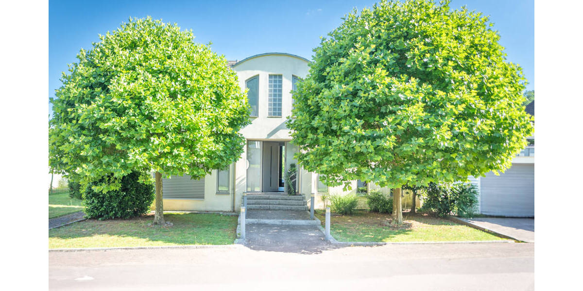 Einfamilienhaus Überherrn Altforweiler - 8 Zimmer, 188 m&sup2;, 2.100&euro; | Angebot:25706634