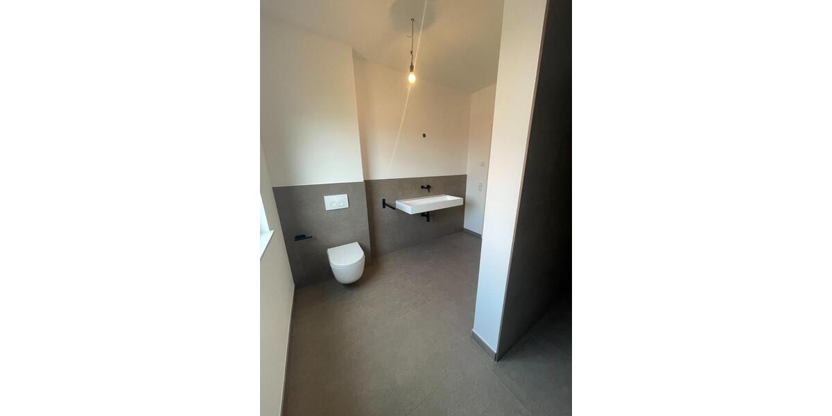 Erdgeschoßwohnung Frankenberg (Eder) - 3 Zimmer, 100 m&sup2;, 1.100&euro; | Angebot:24560272