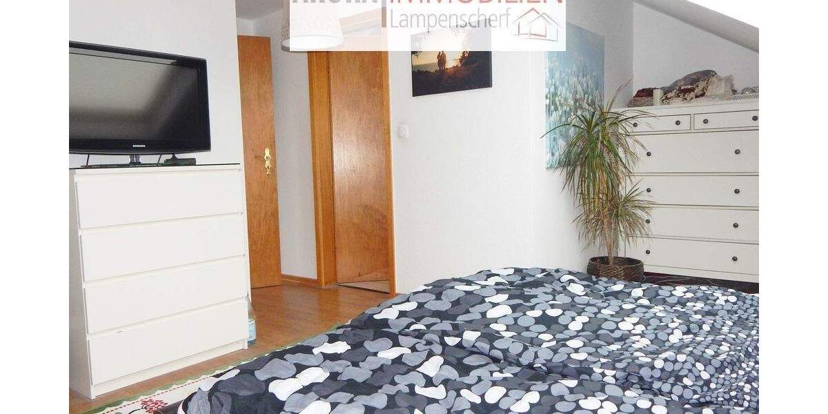 Reihenmittelhaus Langenfeld (Rheinland) Richrath - 5 Zimmer, 130 m&sup2;, 1.400&euro; | Angebot:25177815
