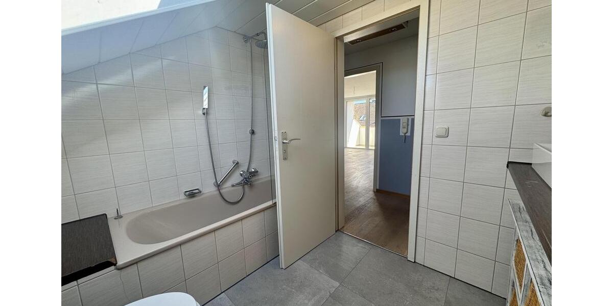 Dachgeschoßwohnung Bad Wörishofen - 3.5 Zimmer, 85 m&sup2;, 850&euro; | Angebot:26285318