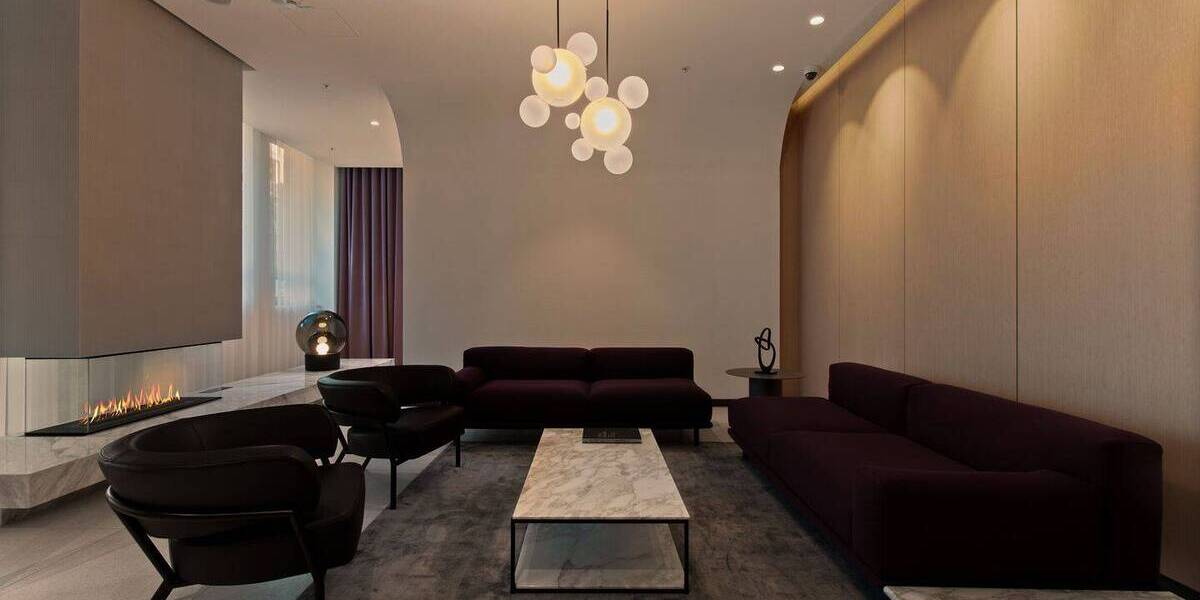 Etagenwohnung Frankfurt am Main Innenstadt - 2 Zimmer, 82 m&sup2;, 2.115&euro; | Angebot:26092972