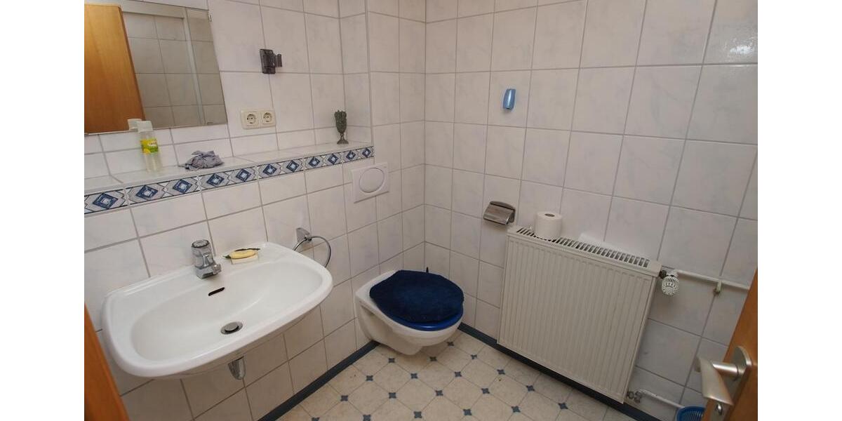Einfamilienhaus Haibach - 8 Zimmer, 260 m&sup2;, 1.300&euro; | Angebot:26266108