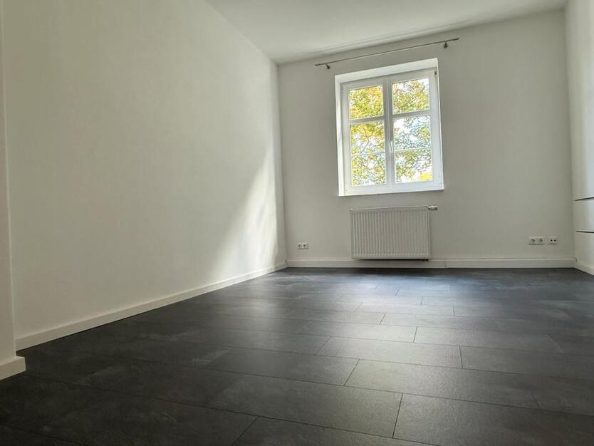 Großzügige 4-Zim-Wohnung in beste Lage. Best für WG oder Familien