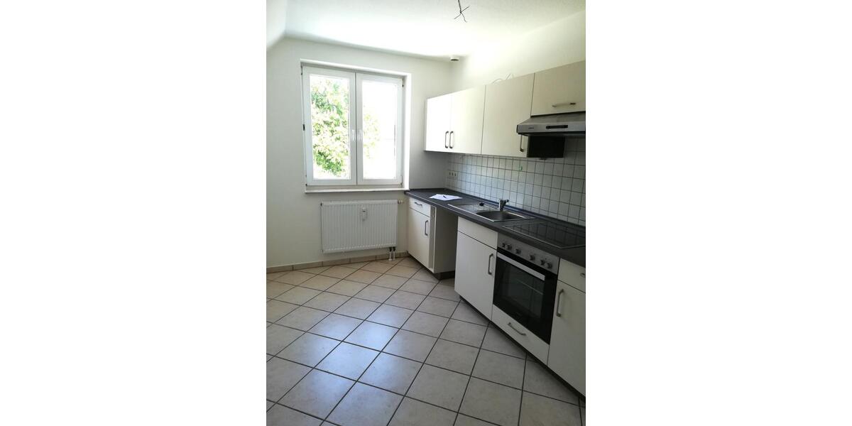 Dachgeschoßwohnung Parchim - 2 Zimmer, 62 m&sup2;, 470&euro; | Angebot:25875148