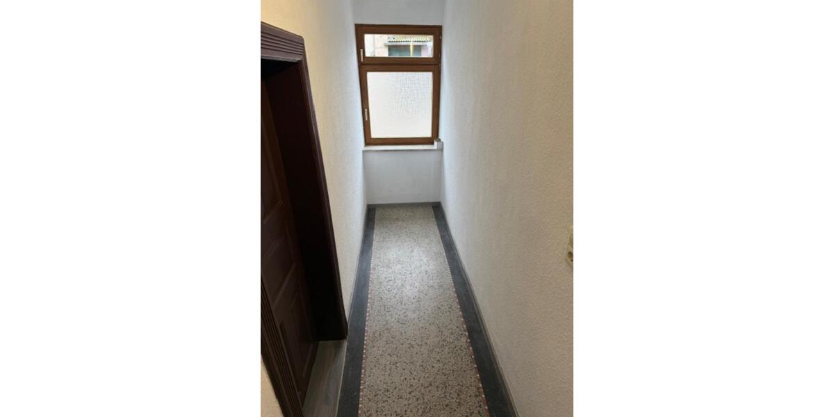 Etagenwohnung Lenzen (Elbe) - 2 Zimmer, 89 m&sup2;, 534&euro; | Angebot:25080137