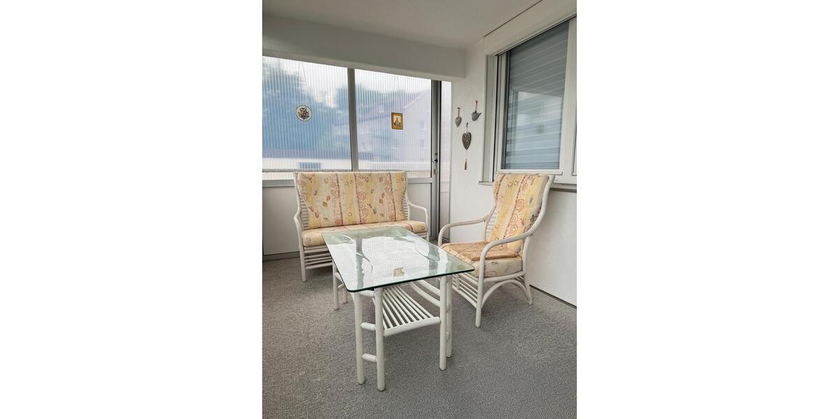 Etagenwohnung Kempten (Allgäu) - 2 Zimmer, 74 m&sup2;, 1.290&euro; | Angebot:26676126