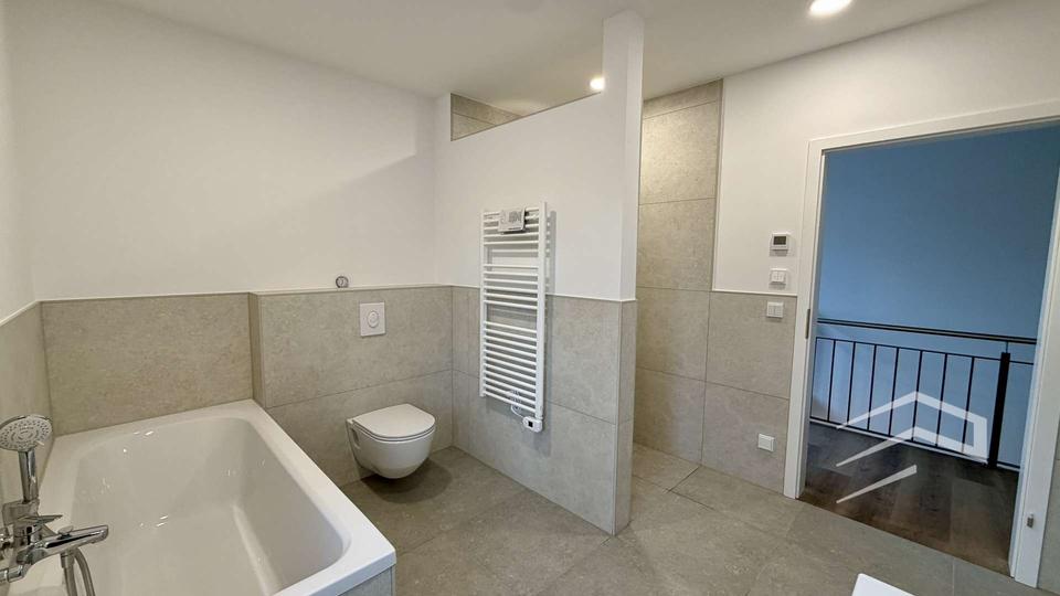 Doppelhaushälfte Trebbin - 4 Zimmer, 130 m&sup2;, 1.950&euro; | Angebot:25361377